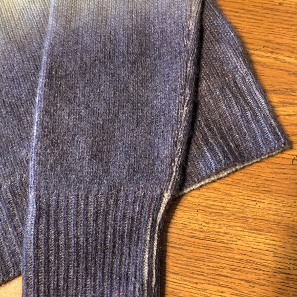 360 Cashmere Women’s Clover Sweater - Picture 8 of 11